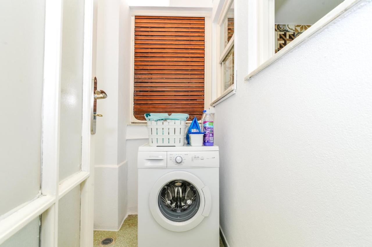 The Elegant. Spacious City Center Apartment. Heraklion  ภายนอก รูปภาพ