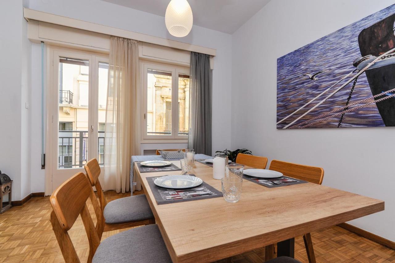 The Elegant. Spacious City Center Apartment. Heraklion  ภายนอก รูปภาพ