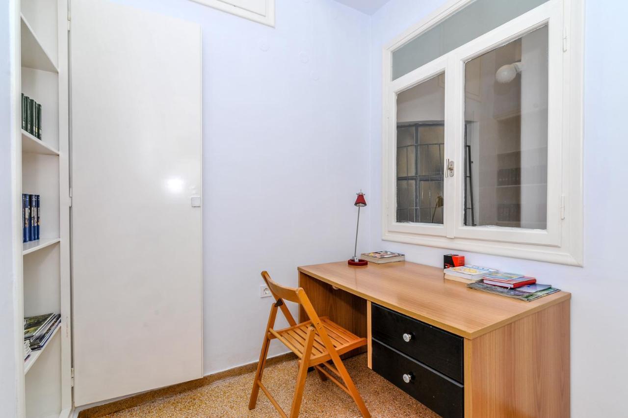 The Elegant. Spacious City Center Apartment. Heraklion  ภายนอก รูปภาพ